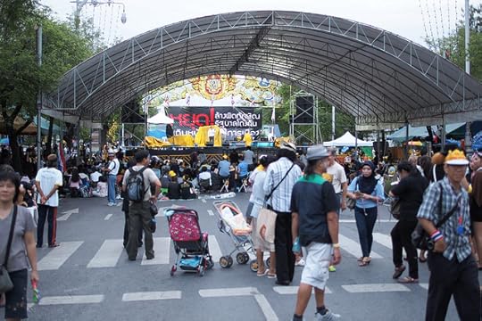 20131108 ปั่นจักรยานผ่านประชาธิปไตย
