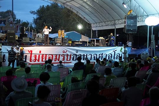 20131108 ปั่นจักรยานผ่านประชาธิปไตย
