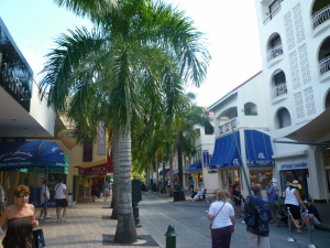 Front St