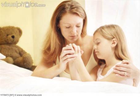 Mother Daughter praying