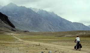 cycling pakistan shandur pass