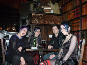 Jeykll and Hyde pub, 