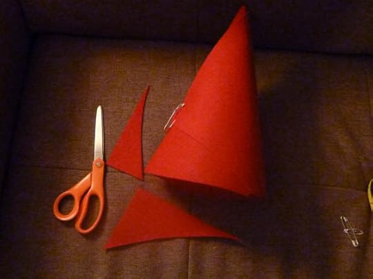 gnome-hat-trimming