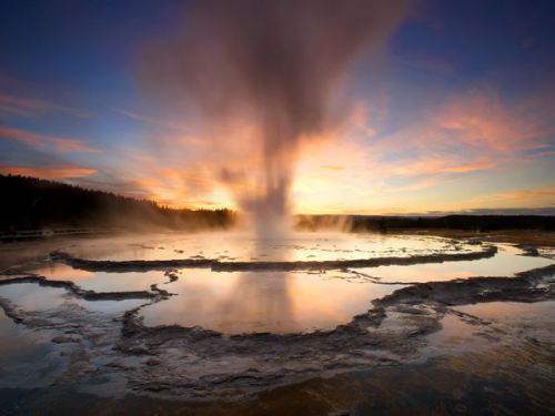 yellowstone-fountain-geyser_2018_600x450