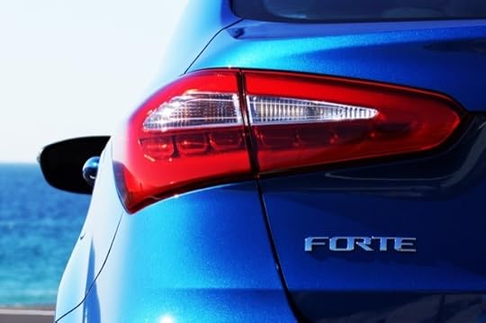 2014Kia_Forte_FireballTim10
