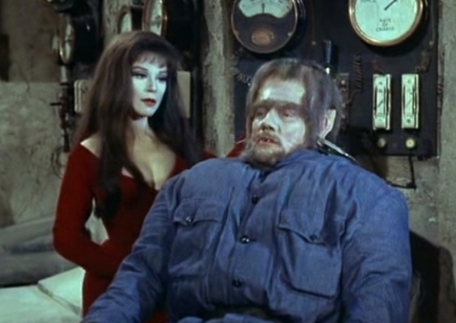 http://www.classichorrorcampaign.com/wp-content/uploads/2012/07/carryonscreaming-still-fenella-and-odbod.jpg
