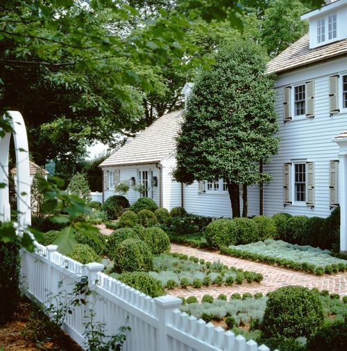 Amelia Amber House