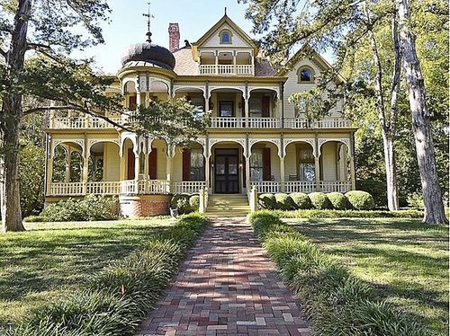 Quinn Amber House