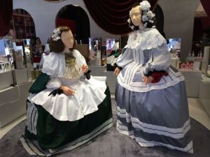 Another mannequin display, this one inside a cosmetic shop.