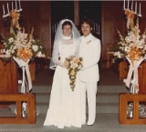 tiny wedding photo
