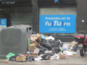 Piles of rubbish on a Madrid street during the street-cleaners' strike, Nov 2013.