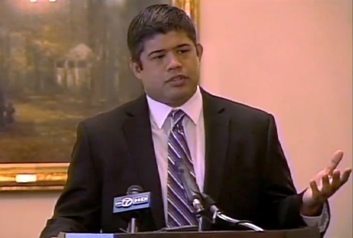 Cook County Chairman Aaron Del Mar at press conference Sept. 12
