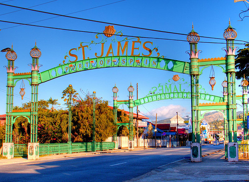 It has to be way early Sunday, don't ya know, for the road through St. <br />James to be this empty.