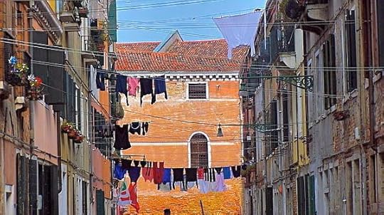 clothesline-in-italy-lori-beesley