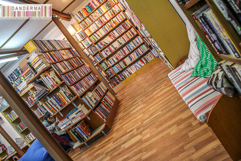 q8bookstore-003