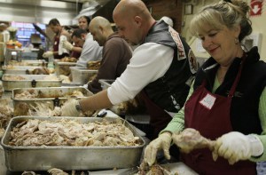 Hells+Angels+Volunteers+Prepare+Thanksgiving+0Kuy6KkLMiCl