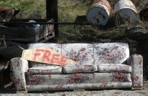 free-couch1-300x195