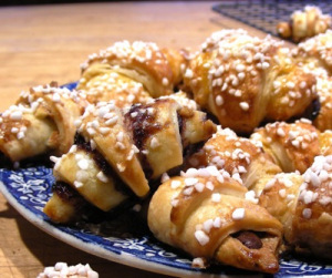 rugelach-on-plate
