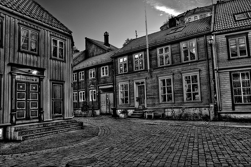 Nedre Bakklandet - HDR - BW