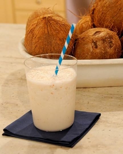 coconut-almond-smoothie