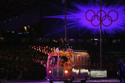 2012-olympic-games-closing-ceremony-20120812-152837-919