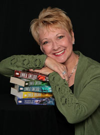 Linnea Sinclair