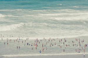 people-walking-into-ocean-cindy-prins