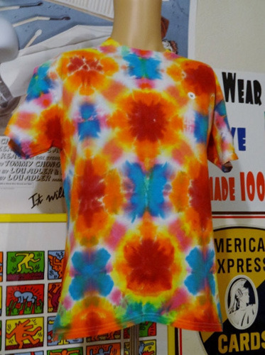 Tie Dye Blue Butterflies and Red Flowers - MEDIUM Unisex GILDAN Tie Dye Tee Shirt