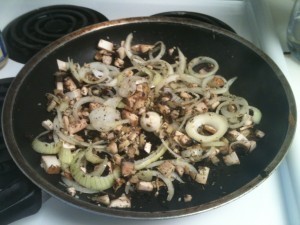 Garlic Chicken Simmered with Zucchini, Tomatoes, and Mushrooms {Gluten-Free}_2