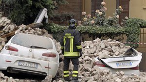 italy-quake-rtr32c