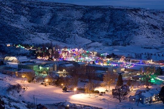 Photo: Thanks to Mountain West Bank for presenting 2014 Winter Garden aGlow. We are glowing nightly in all weather. Get advance tickets in all Treasure Valley Mountain West Bank locations.