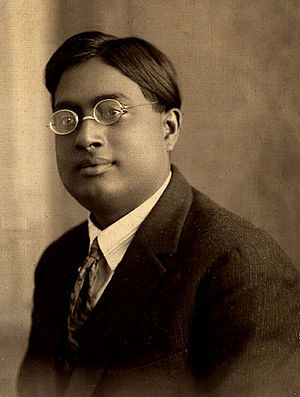 English: Satyendra Nath Bose in Paris 1925