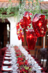 beautiful-hanging-red-floral-glass-chandelier-lighting-for-outdoor-christmas-table-ideas