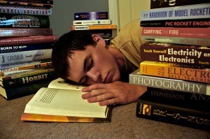 falling_asleep_while_reading_boring_books