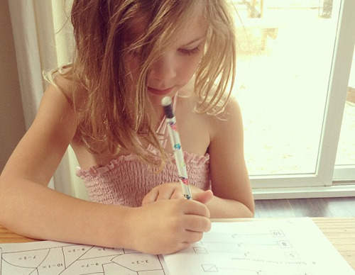 5 Benefits of Homeschooling Year-Round at lifeyourway.net