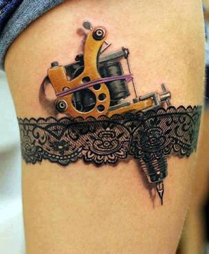 A tattoo of….an early tattoo pen!
