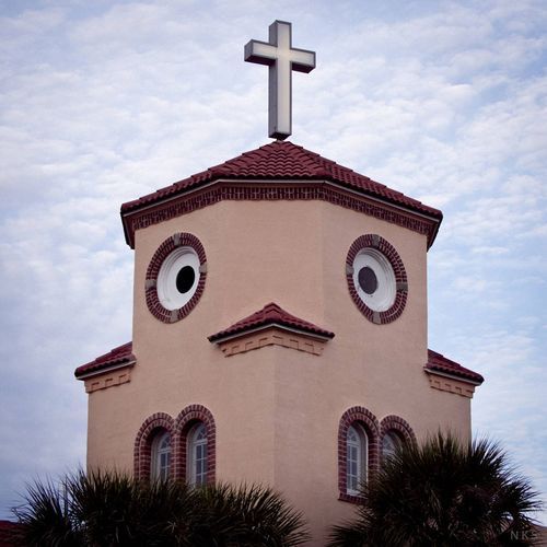 Chicken-church-by-the-sea-madeira-beach-florida