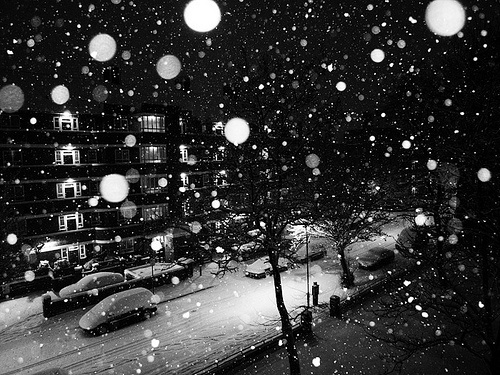 snow-at-night-21-11-11