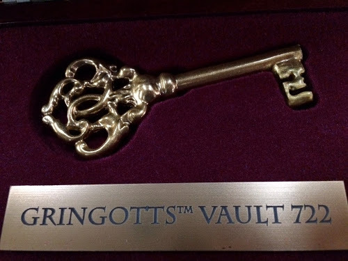 Universal Orlando Wizarding World of Harry Potter Diagon Alley construction Gringotts vault key photos