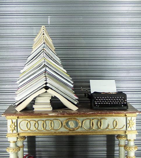 Book-Christmas-Tree