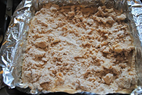 overnight cake streusel on top cropped