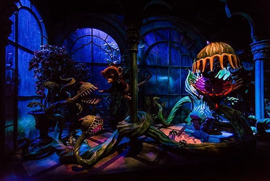 mystic-manor-hong-kong-disneyland-0001