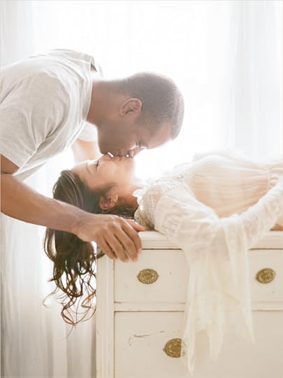 elizabeth messina_kiss