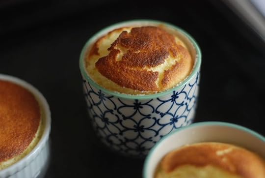 Steamed lemon pudding