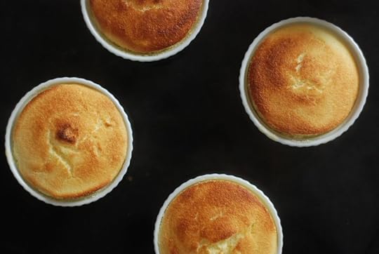 Steamed lemon puddings