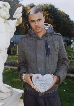 AD124101789Collect picture