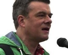 Andy Worthington speaking outside the White House on January 11, 2013.