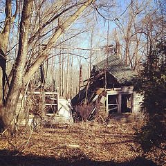 I've heard of broken homes but this..