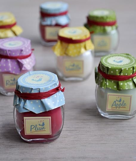 DotComGiftShop Scented Candles Giveaway Made Peachy