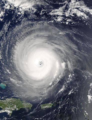 http://upload.wikimedia.org/wikipedia/commons/thumb/2/2a/Hurricane_Isabel_14_sept_2003_1445Z.jpg/367px-Hurricane_Isabel_14_sept_2003_1445Z.jpg
